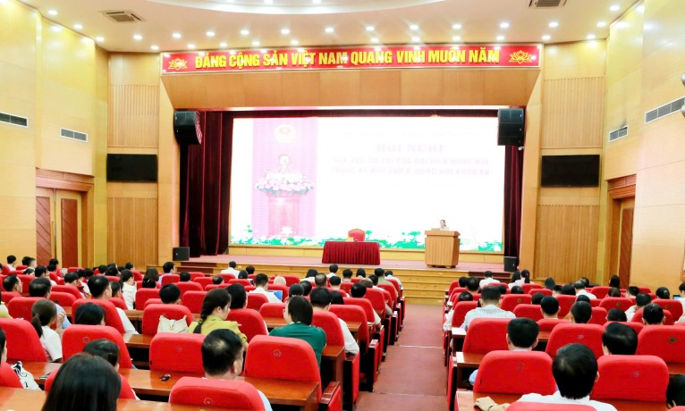 Đại biểu Quốc hội Đỗ Thị Lan tiếp xúc cử tri TX Đông Triều