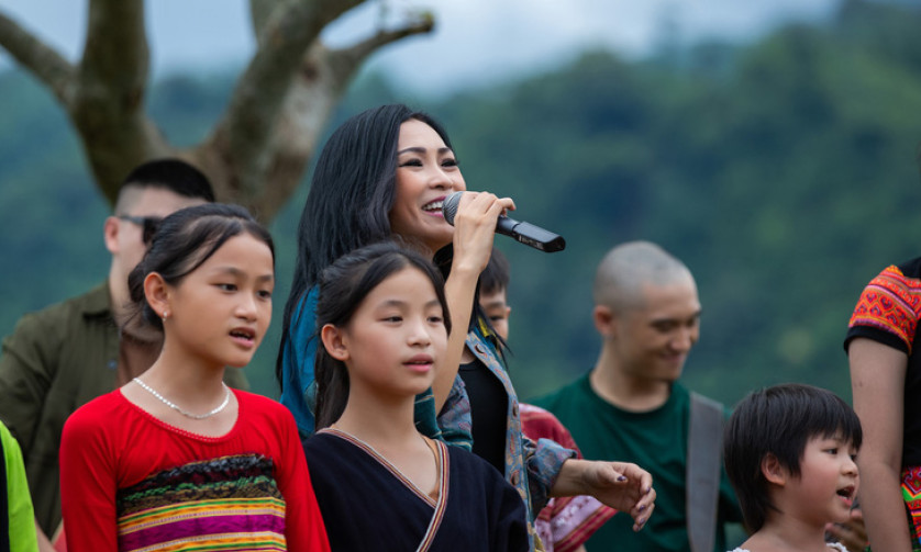 Phương Thanh hát rock giữa núi rừng