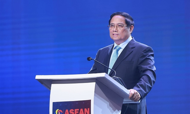 PM attends 2024 ASEAN BIS, highlighting role of businesses in bloc's growth