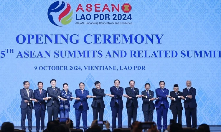 Hội nghị Cấp cao ASEAN: Sứ mệnh xây dựng một Cộng đồng kết nối hơn và tự cường hơn