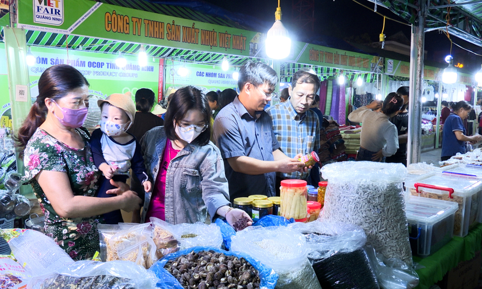 Vietnamese Goods Week kicks off in Ba Che 