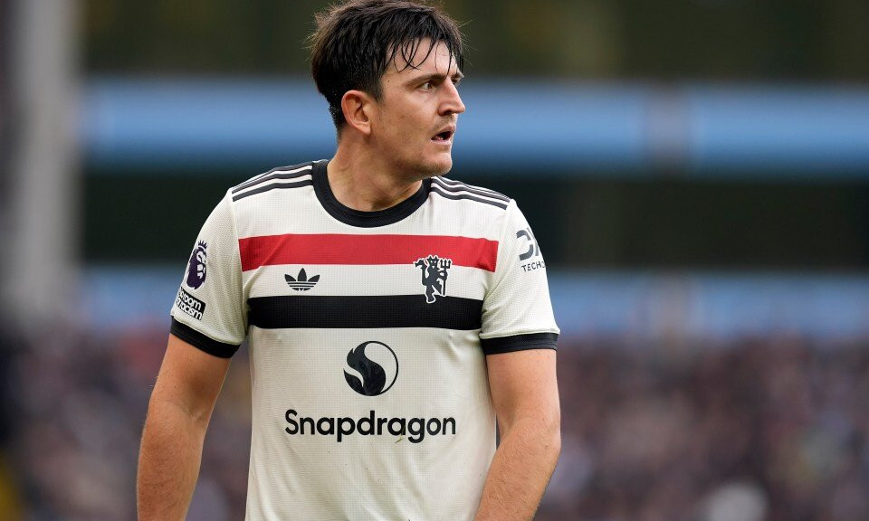 MU rao bán Harry Maguire giá rẻ bất ngờ