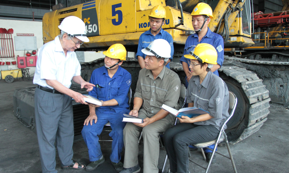 "Những gì tôi viết như một lời tri ân gửi về cho những người thợ mỏ"