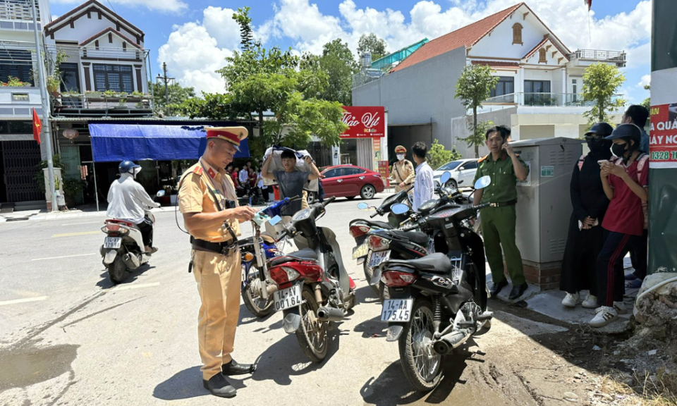 Quyết liệt xử lý học sinh vi phạm giao thông