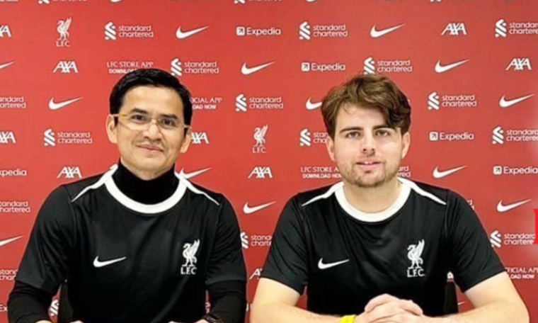 Kiatisuk làm Giám đốc học viện Liverpool tại Thái Lan