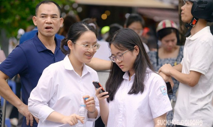 Địa phương nào chọn môn thi thứ ba vào lớp 10 là Ngoại ngữ?