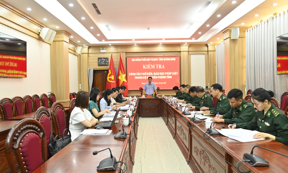 Kiểm tra công tác tuyên truyền, phổ biến, giáo dục pháp luật tại BĐBP tỉnh