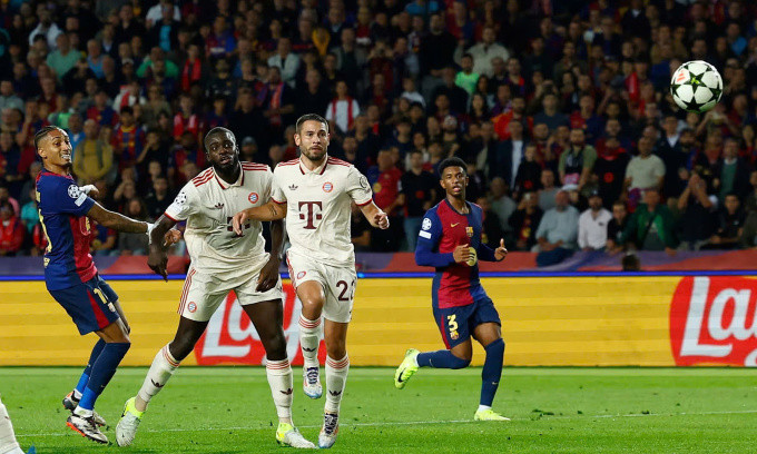 Barca vùi dập Bayern ở Champions League