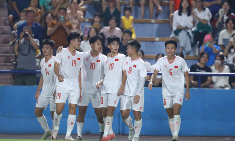 Sao trẻ HAGL giúp U17 Việt Nam thắng trận đầu tiên ở vòng loại U17 châu Á 2025