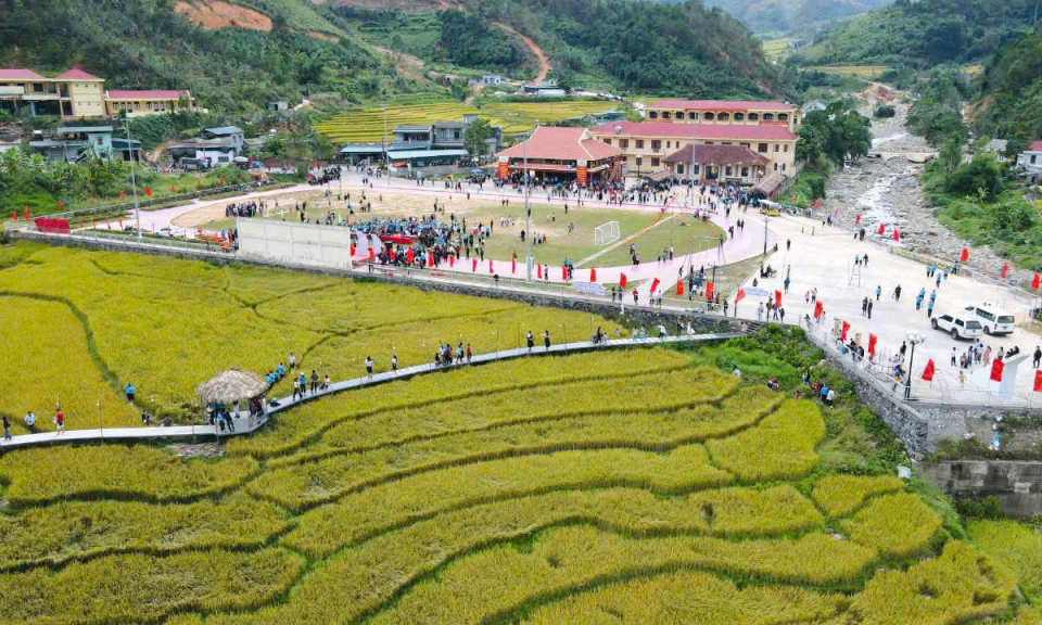 Soong Co yellow season festival opens in Tien Yen district