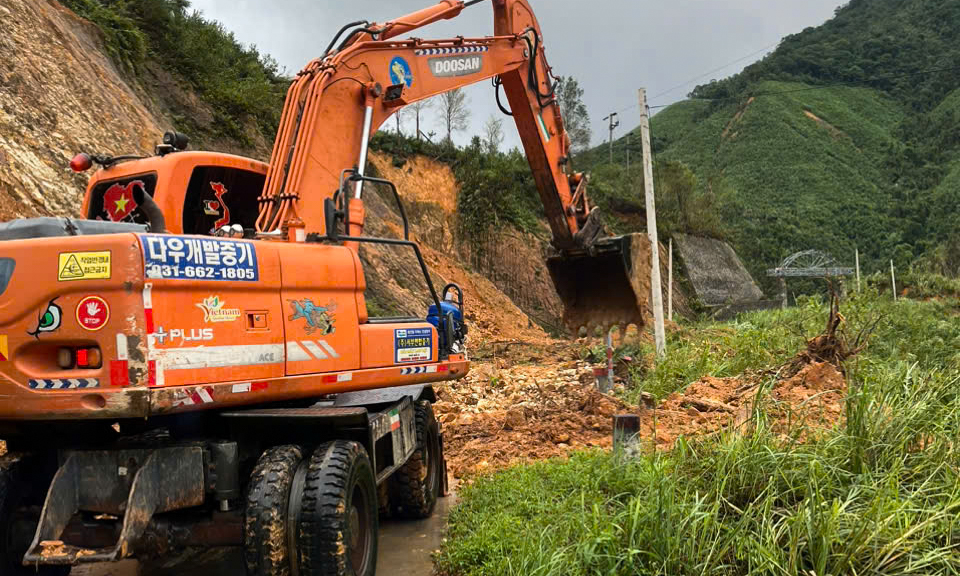 Khắc phục các công trình giao thông hư hỏng sau bão