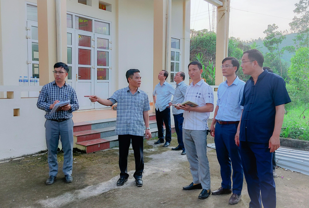 Chủ tịch UBND huyện Đỗ Mạnh Hùng kiểm tra, chỉ đạo công tác chuẩn bị thành lập xã Lương Minh trên cơ sở 2 xã Lương Mông và Minh Cầm.