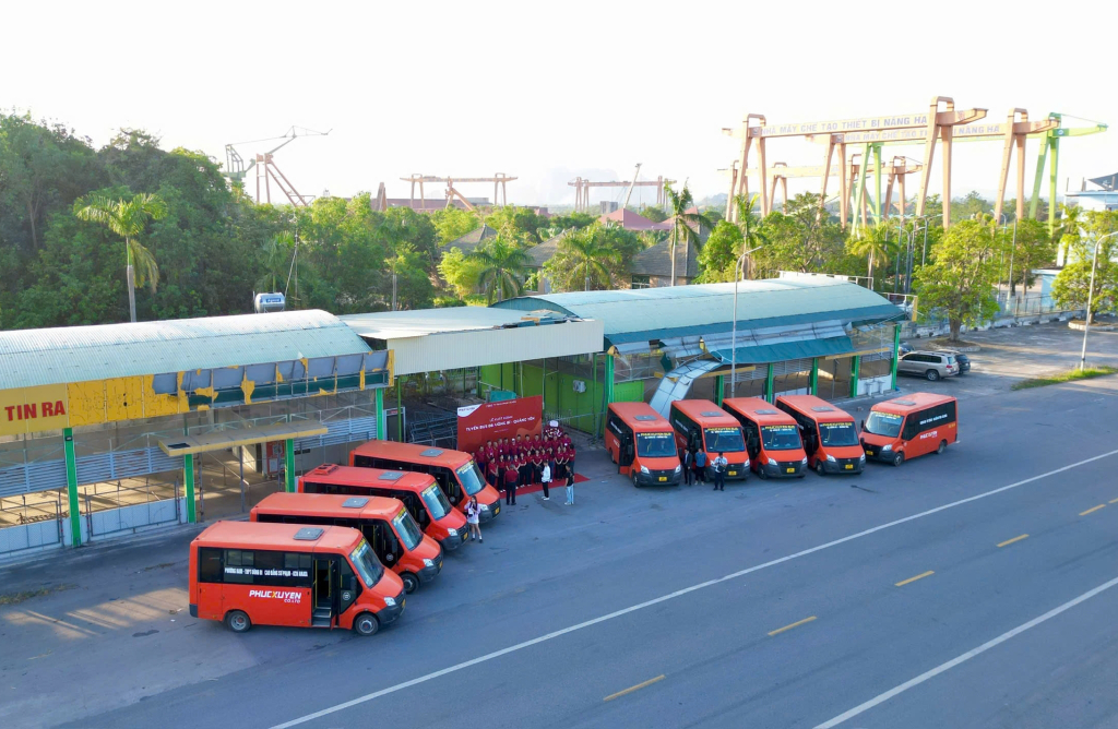Công ty TNHH Phúc Xuyên huy động 12 phương tiện đạt chuẩn vận hành phục vụ tuyến xe Bus 08 Uông Bí – Quảng Yên.