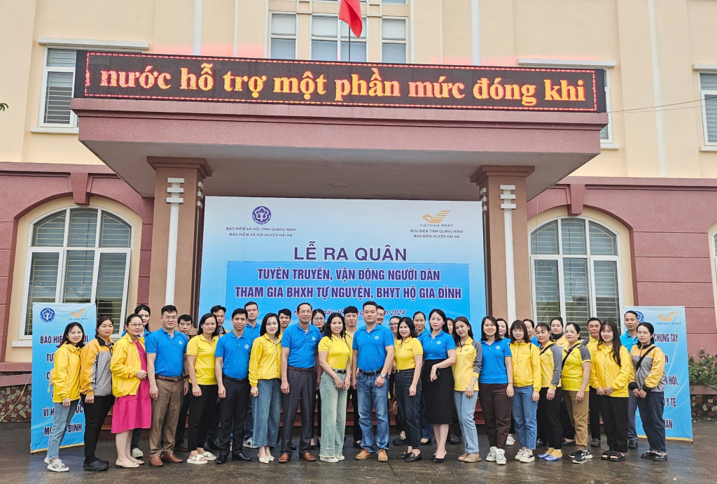 BHXH huyện Hải Hà ra quân tuyên truyền, vạn động người dân tham gia BHXH tự nguyện, BHYT hộ gia đình năm 2024.