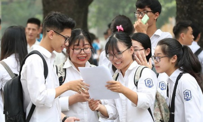 Chi trả tiền miễn, giảm học phí trường công và tư thế nào?