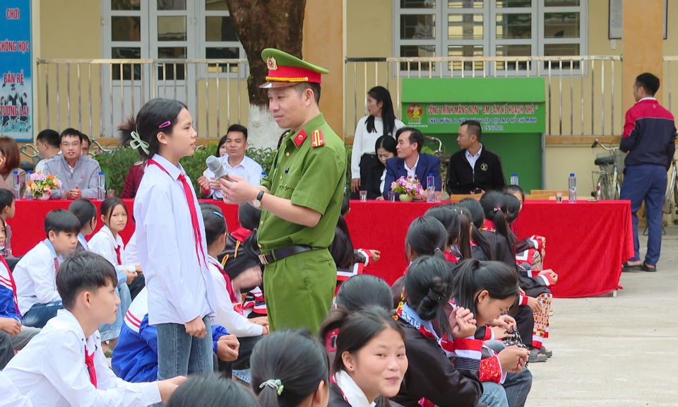 Quảng Sơn: Phát huy vai trò công an xã trong đảm bảo trật tự ATGT