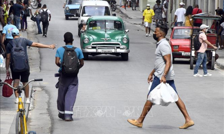 Venezuela gửi hơn 300 tấn hàng viện trợ Cuba