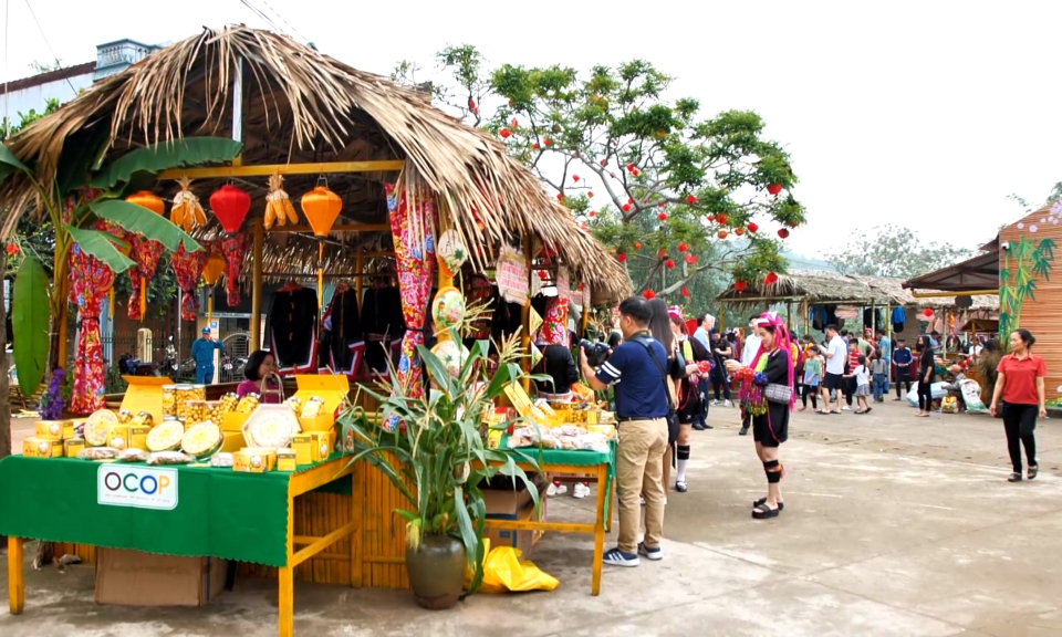 Sắc màu chợ phiên vùng cao