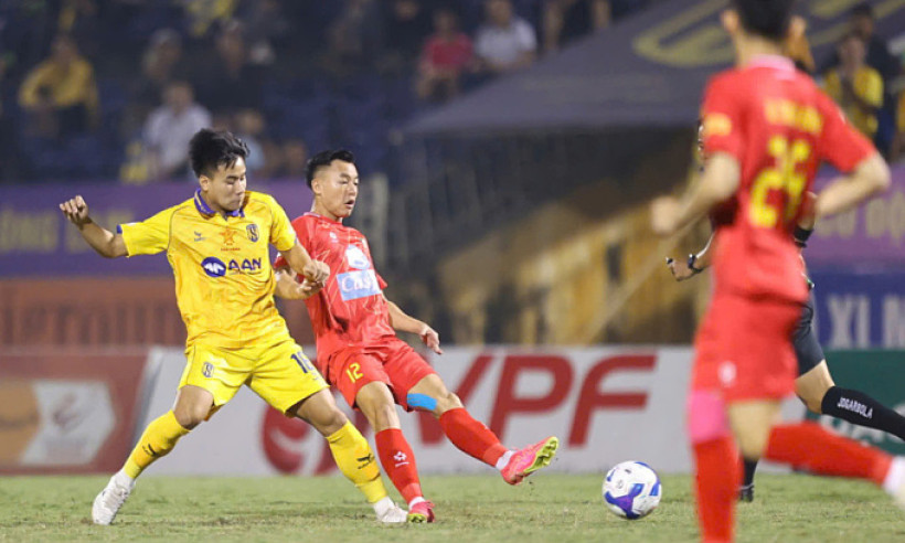 Thanh Hóa trở lại đầu bảng V-League