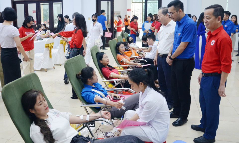 TP Hạ Long: Tôn vinh người hiến máu tình nguyện tiêu biểu năm 2024