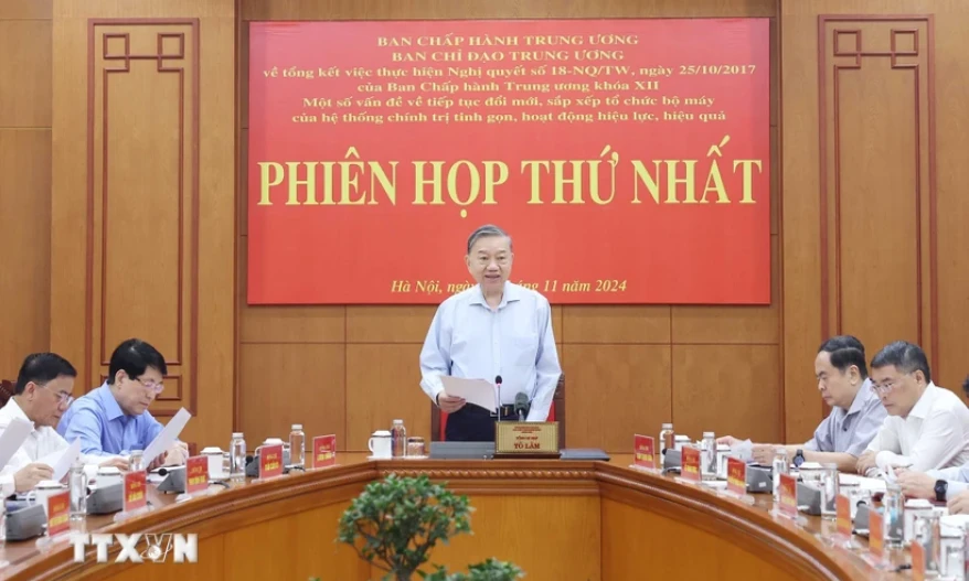 Tổng Bí thư Tô Lâm: Triển khai công việc theo tinh thần 'vừa chạy vừa xếp hàng'