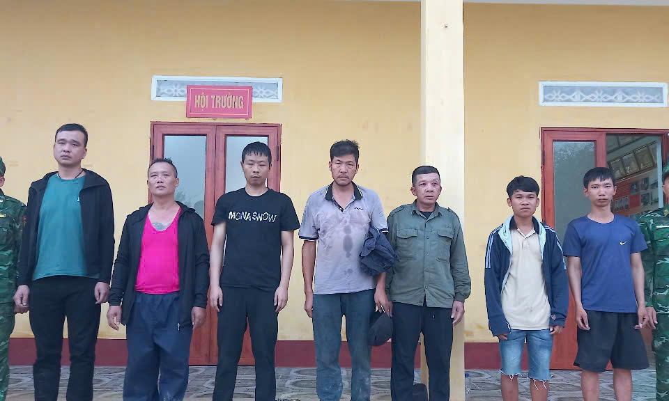 Đồn Biên phòng Trà Cổ bắt giữ các đối tượng người nước ngoài xuất, nhập cảnh trái phép 