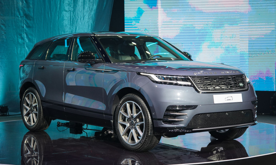 Range Rover Velar 2024 giá từ 3,73 tỷ đồng