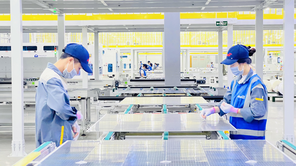 Nhiều dự án thứ cấp được đưa vào hoạt động tại KCN Sông Khoai. (Ảnh: Sản xuất tại Công ty JinKo)