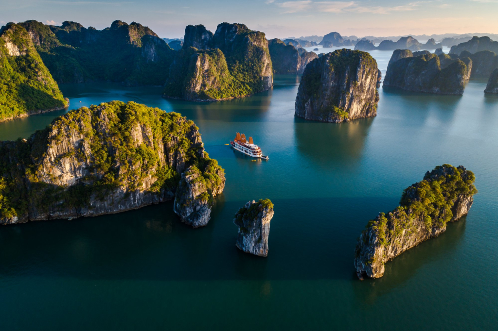 Ha Long Culture, as identified by archaeologists, is fundamentally a maritime culture that thrived through dynamic exchanges, integration, and cultural adaptation.