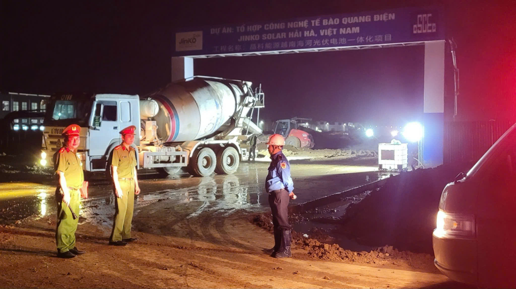 Công an huyện Hải Hà tuần tra đảm bảo ANTT tại KCN-Cảng biển Hải Hà