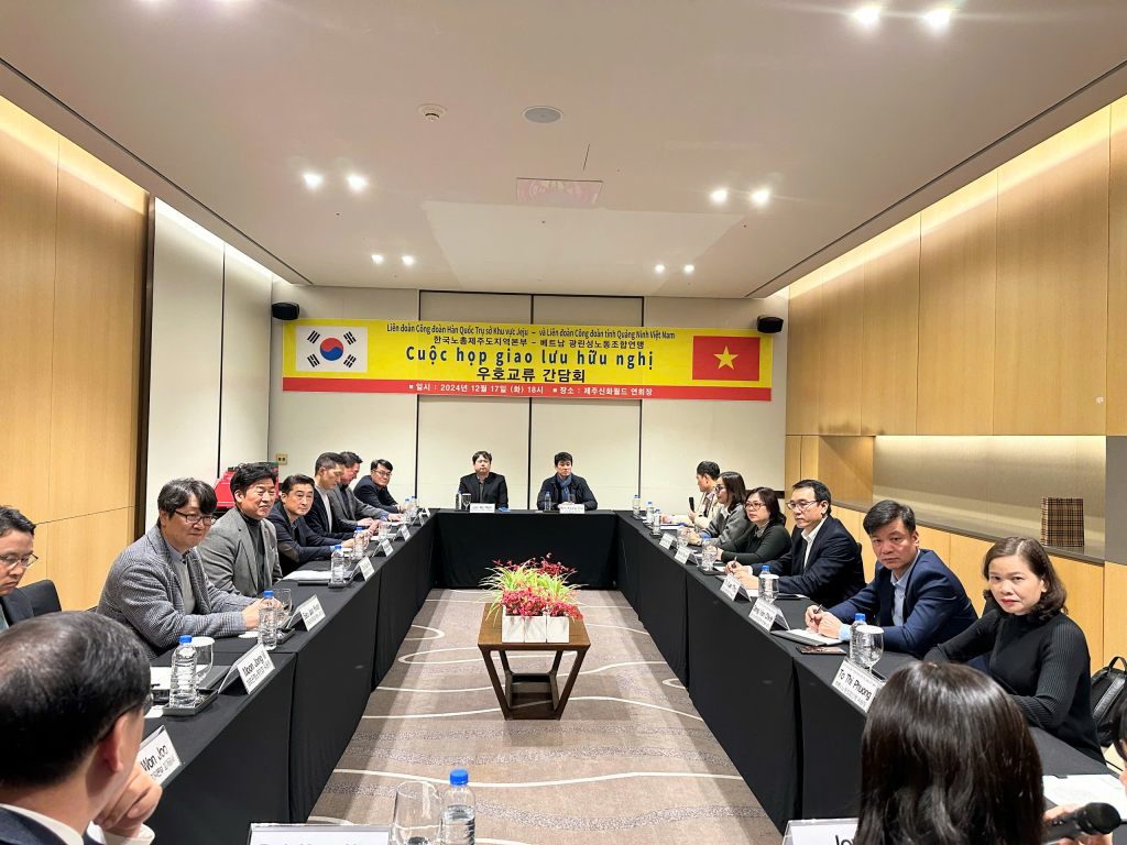 Liên đoàn Lao động tỉnh Quảng Ninh và Liên hiệp Công đoàn Hàn Quốc trụ sở khu vực Jeju tọa đàm, trao đổi về kinh nghiệm hoạt động công đoàn.