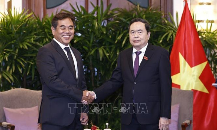 Chủ tịch Quốc hội Trần Thanh Mẫn tiếp lãnh đạo một số tập đoàn lớn của Singapore