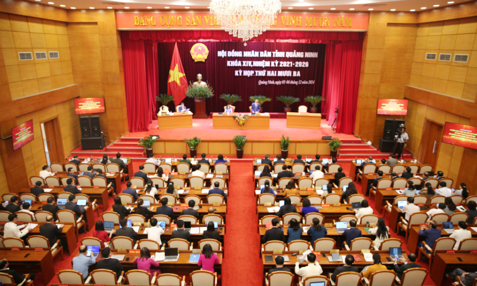 Trọng tâm, thiết thực trong các nội dung chất vấn và thảo luận