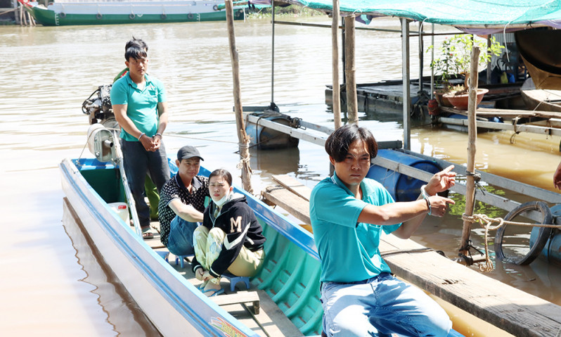 Triệt phá đường dây tổ chức đưa nhiều người xuất, nhập cảnh trái phép để đánh bạc