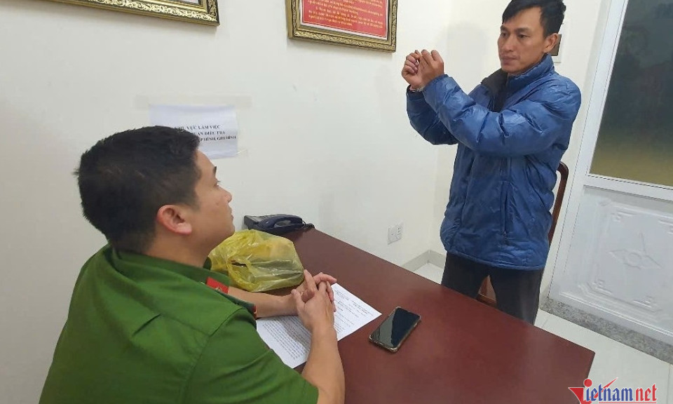 Tạm giữ nghi phạm vụ thi thể bọc kín chăn bông trên thùng xe lôi