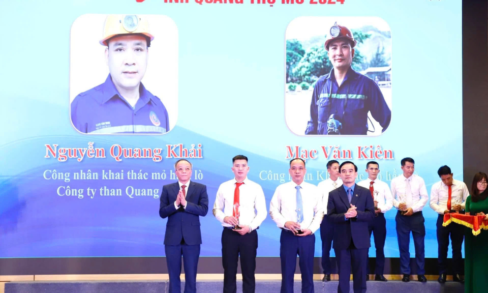 Thợ mỏ lao động giỏi - Thu nhập cao