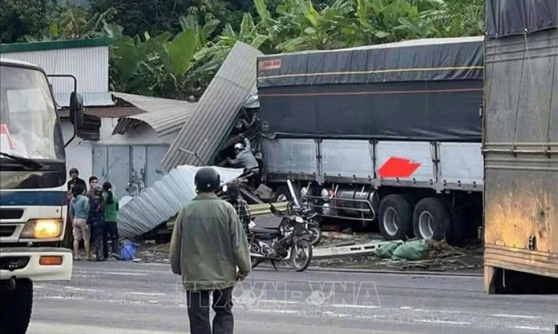 Tai nạn giao thông liên hoàn tại Khánh Hòa làm 3 người bị thương