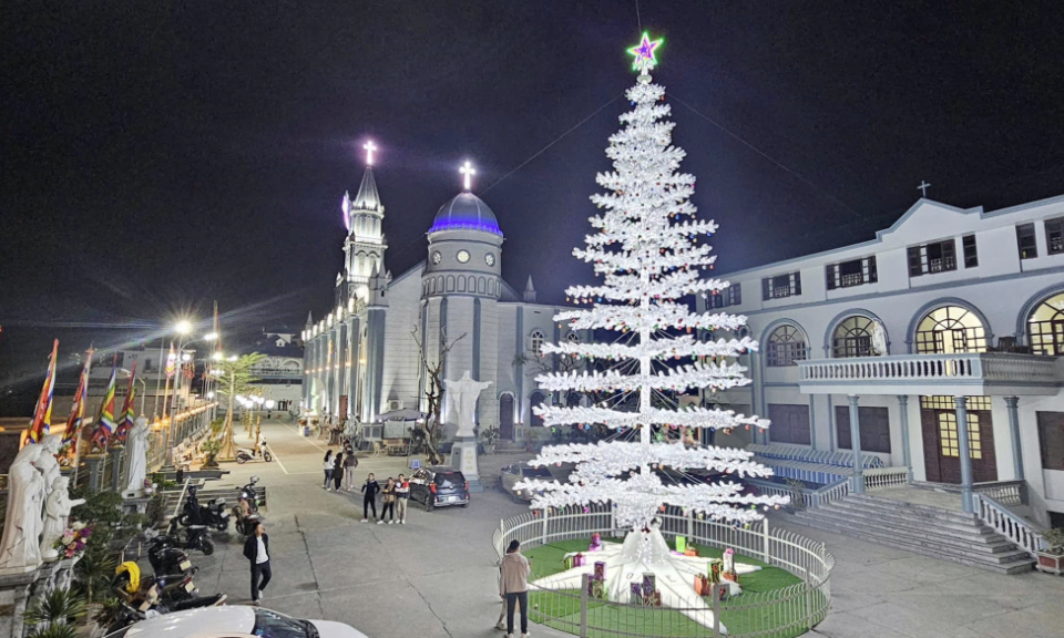 Christmas atmosphere overwhelms corners of Quang Ninh