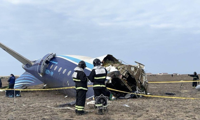 Azerbaijan Airlines công bố nguyên nhân vụ rơi máy bay chở 67 người