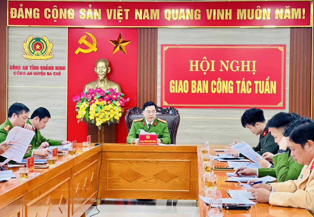 Công an huyện Ba Chẽ rà soát kết quả triển khai nhiệm vụ theo từng tuần.