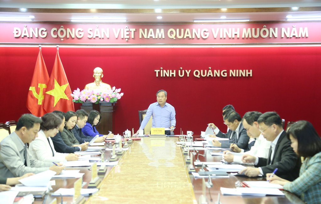 Đồng chí Vũ Đức Thắng, Ủy viên Trung ương Đảng, Bí thư Tỉnh ủy kết luận cuộc họp.