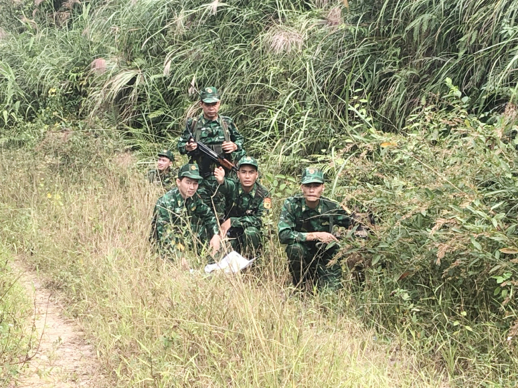 CBCS Biên phòng kiên trì tuần tra, mật phục ngăn chặn tội phạm qua biên giới.