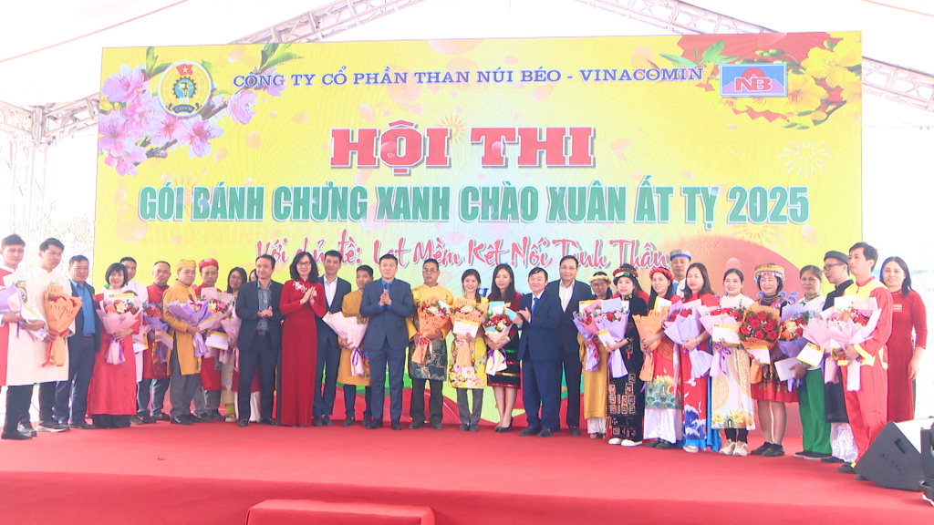 Hội thi gói bánh chưng xanh đã trở thành một nét đẹp riêng có của Công ty Cổ phần Than Núi Béo mỗi khi Tết đến, Xuân về. 