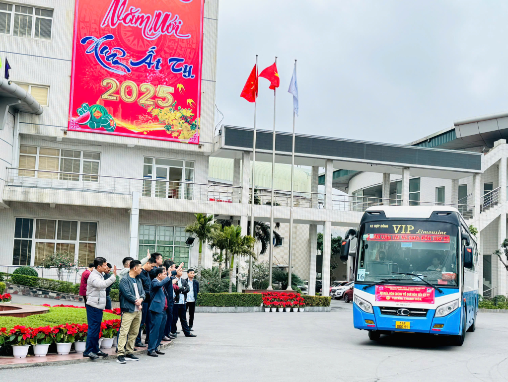Chuyến xe xa nhất đưa công nhân về quê đón Tết là tỉnh Cao Bằng, Hà Giang; gần nhất là Hải Phòng, Thái Bình.