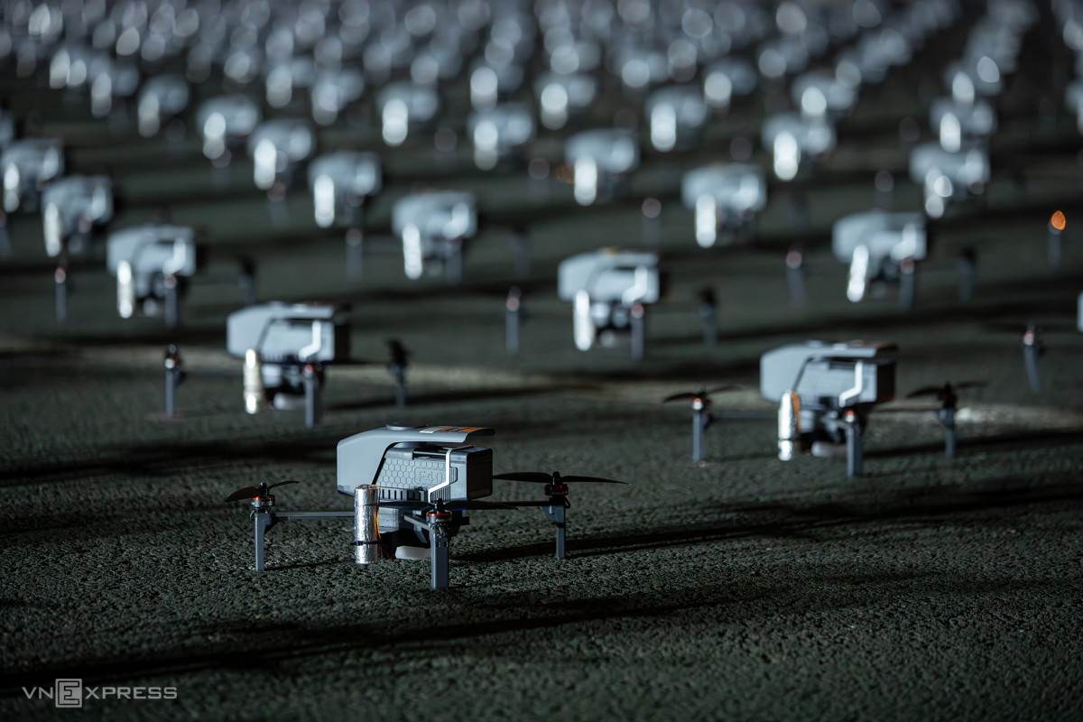 Over 4,000 drones light up Hanoi sky in Lunar New Year's rehearsal