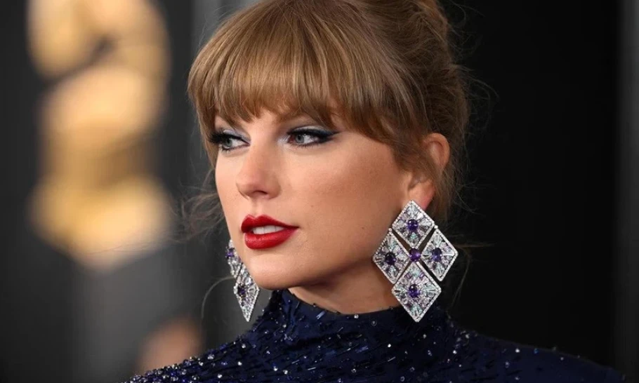 Taylor Swift góp công giúp doanh số bán nhạc tại Anh đạt kỷ lục