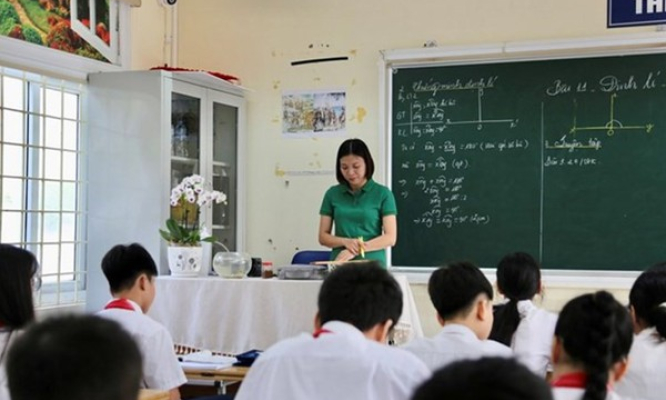 Điều kiện chuyển sang chức danh Giáo viên THCS hạng III mới