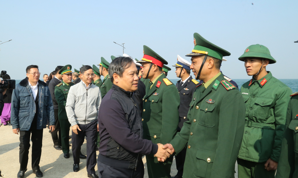 Lãnh đạo tỉnh, lãnh đạo Bộ Quốc phòng thăm, chúc Tết một số đơn vị, địa phương