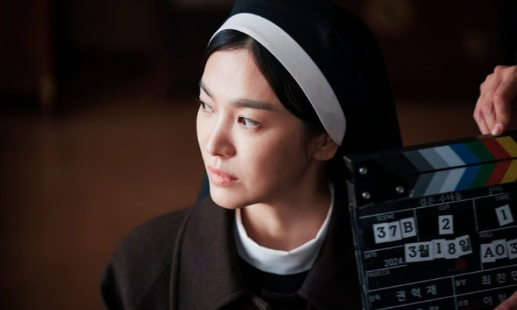 Phim “Dark Nuns” của Song Hye Kyo bất ngờ bị kêu gọi tẩy chay