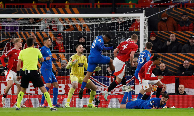 Man Utd thắng ở phút bù nhờ Bruno Fernandes